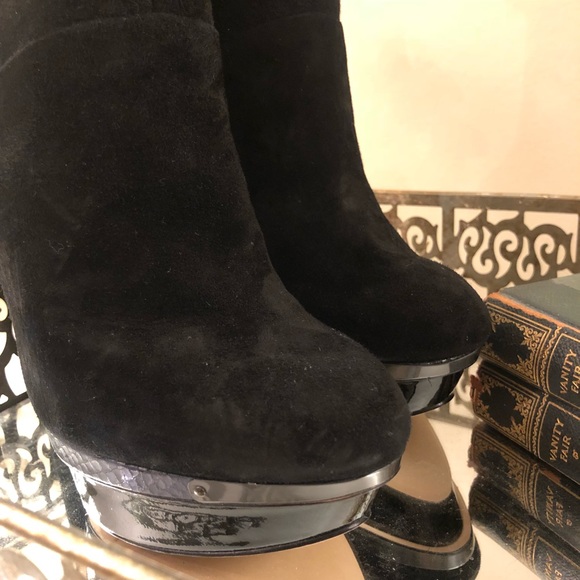 AUTHENTIC NIB Brian Atwood Fuveau Ankle Boots - Picture 6 of 8